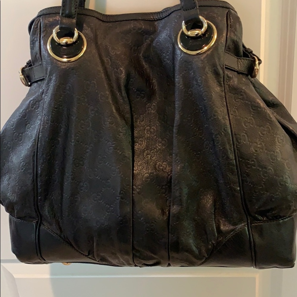 Gucci leather handbag